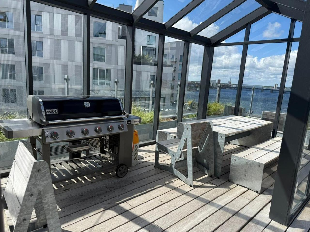 Exclusive Harbourfront With Private Entrance Aalborg